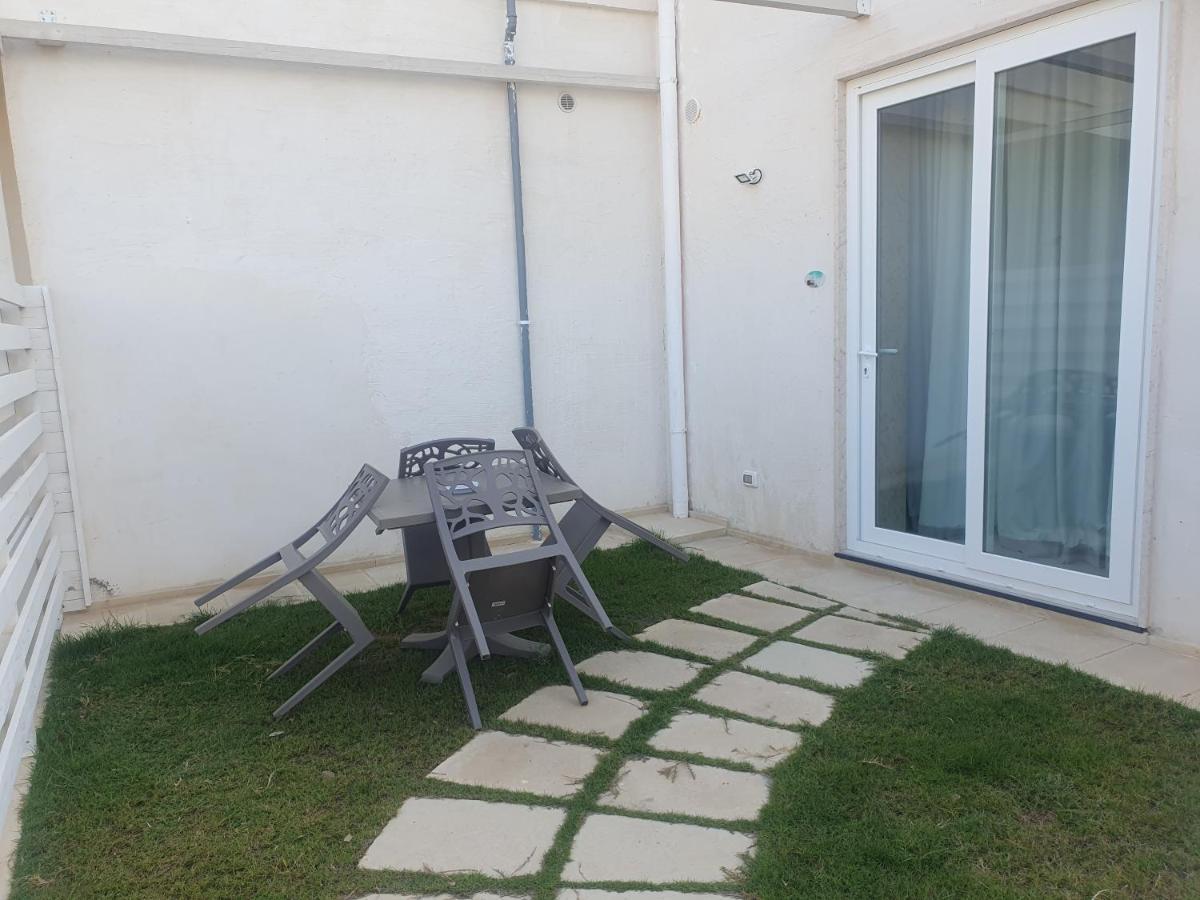 Sea Beach Home Torre Lapillo Exterior photo